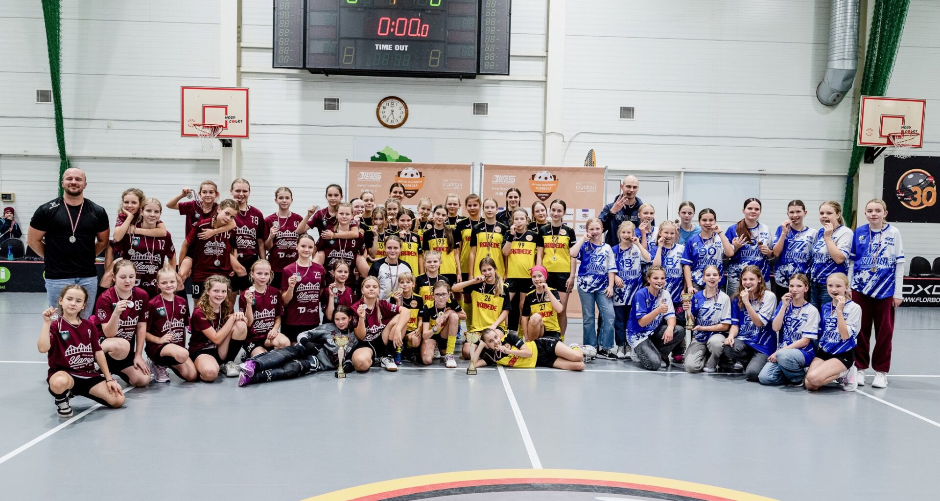 Latvijas Florbola savienība » LV » 2025/2026 » Jaunumi » "Mily" Latvijas kausu MU12 grupā izcīna "Rubene/KSS"