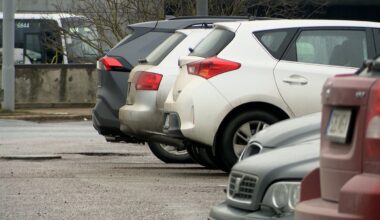 Brauciens uz veikalu beidzas ar pakaļdzīšanos viltotas numura zīmes dēļ / Raksts