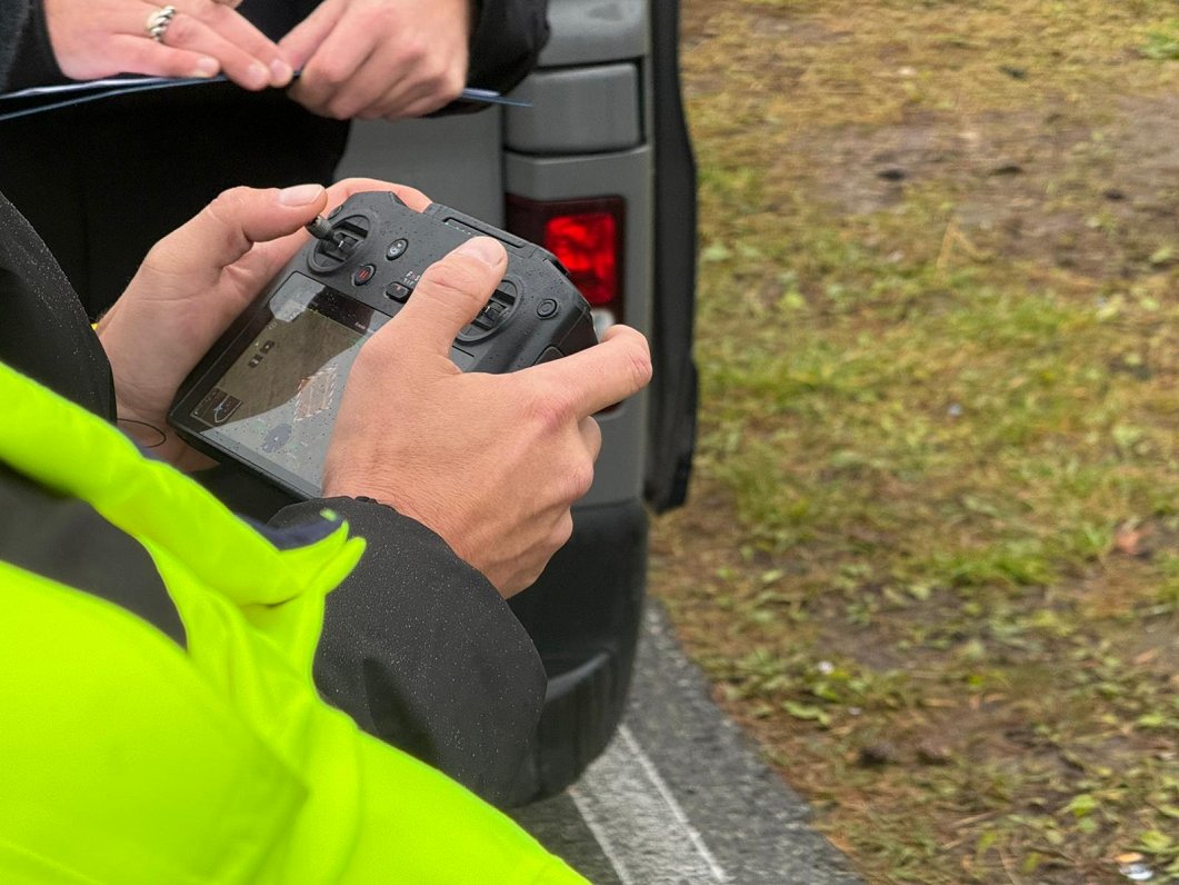 Drona vadība. Attēls ilustratīvs.