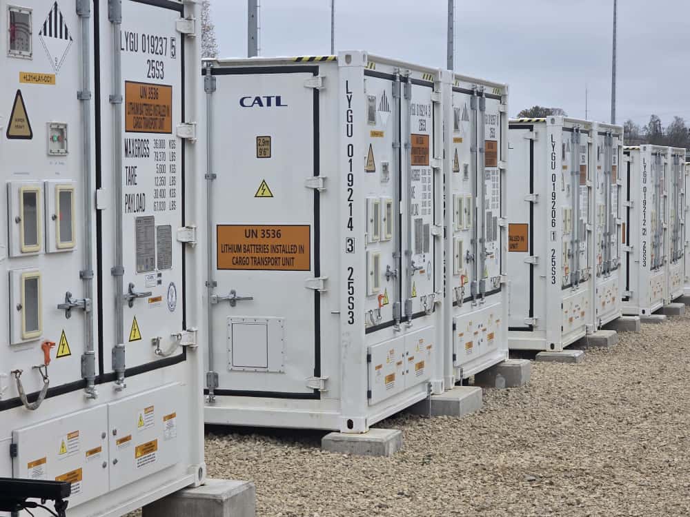 Ar bateriju sistēmu Rēzeknē uzkrās elektroenerģijas rezerves / Raksts