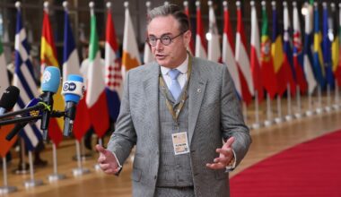 Beļģijas premjers Barts de Vēvers