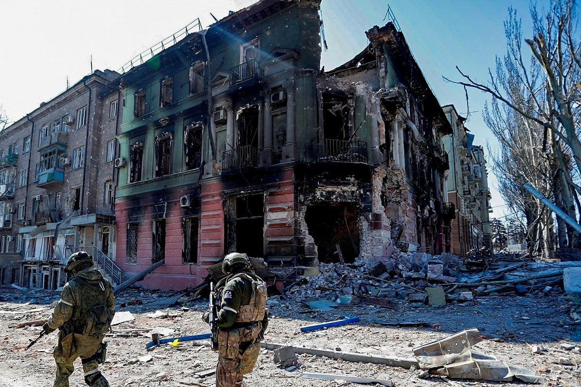 Iļja Zubaševs - ēka Mariupolē pēc krievijas uzbrukuma