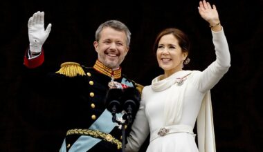 Dānijas karalis Frederiks X un karaliene Mērija ierodas valsts vizītē Latvijā / Raksts