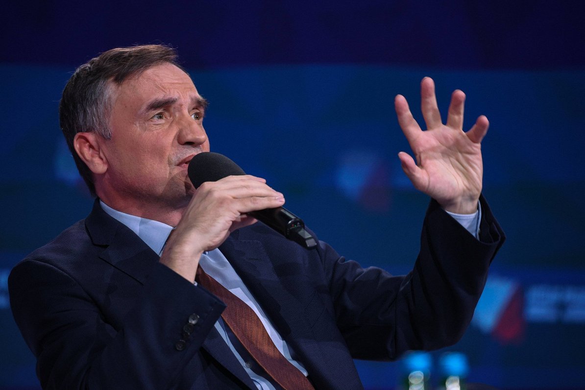 Bijušais tieslietu ministrs Zbigņevs Žobro