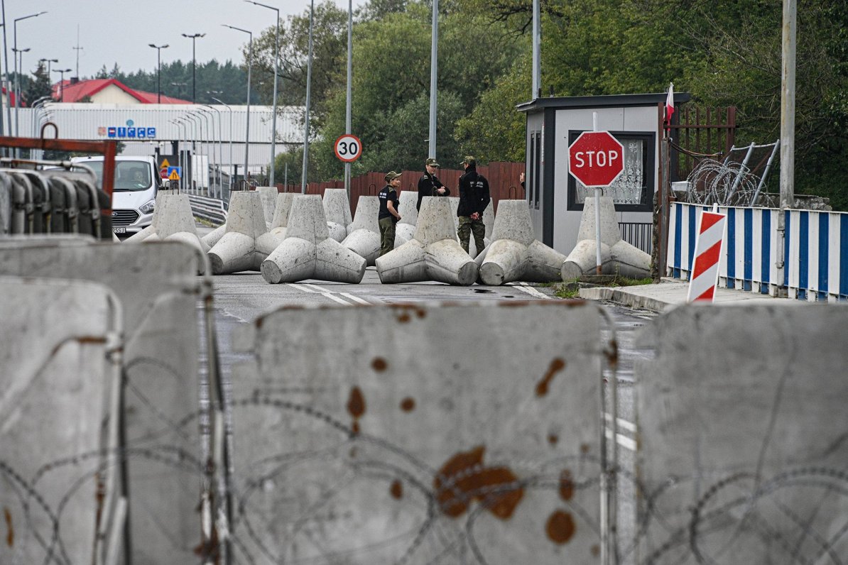 Polija novembrī gatavojas atvērt divus slēgtos robežpunktus ar Baltkrieviju / Raksts