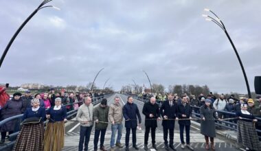 Salacgrīvā atklāts jaunais tilts pār Salacu