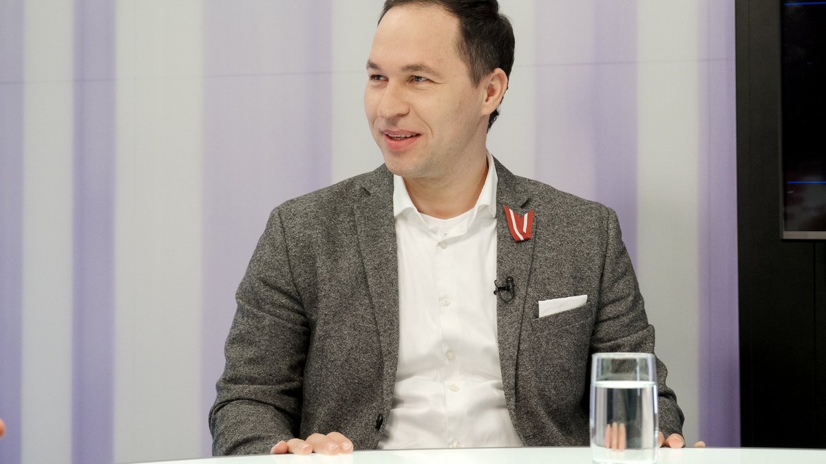 ASV miera plāns Ukrainai ir Ziemassvētku dāvana Putinam, uzskata Andžāns