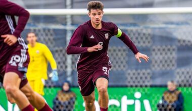 Latvijas U-21 futbolisti sarežģītos apstākļos zaudē Belfāstā