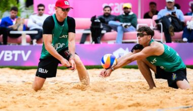 Pļaviņš/Fokerots pasaules čempionātu noslēdz "play-off" pirmajā kārtā - Delfi