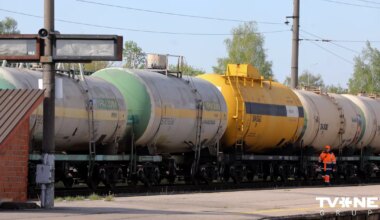 Ukraiņu izlūki uz Transsibīrijas maģistrāles nolaiduši no sliedēm kravas vilcienu