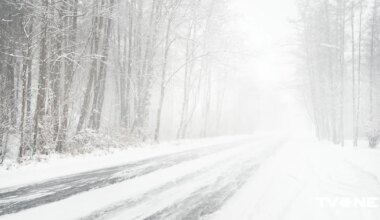 sāk iztiesāt lietu pret nosalušā zēna māti