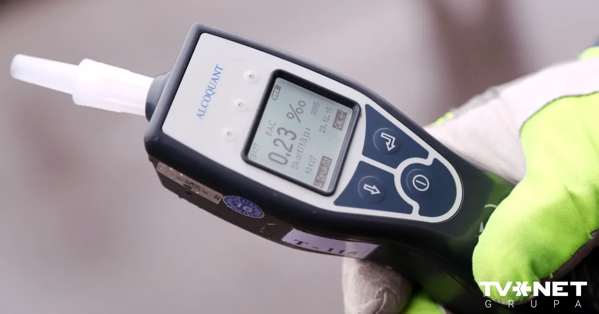 Nedēļas pēdējā dienā pieķerti 12 dzērājšoferi - TVNET