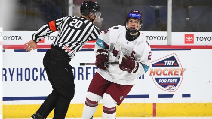 Latvijas U18 izlases kapteinis debitē Šveicē, Punnenovs 65 minūtēs neielaiž – Hokejs – Sportacentrs.com