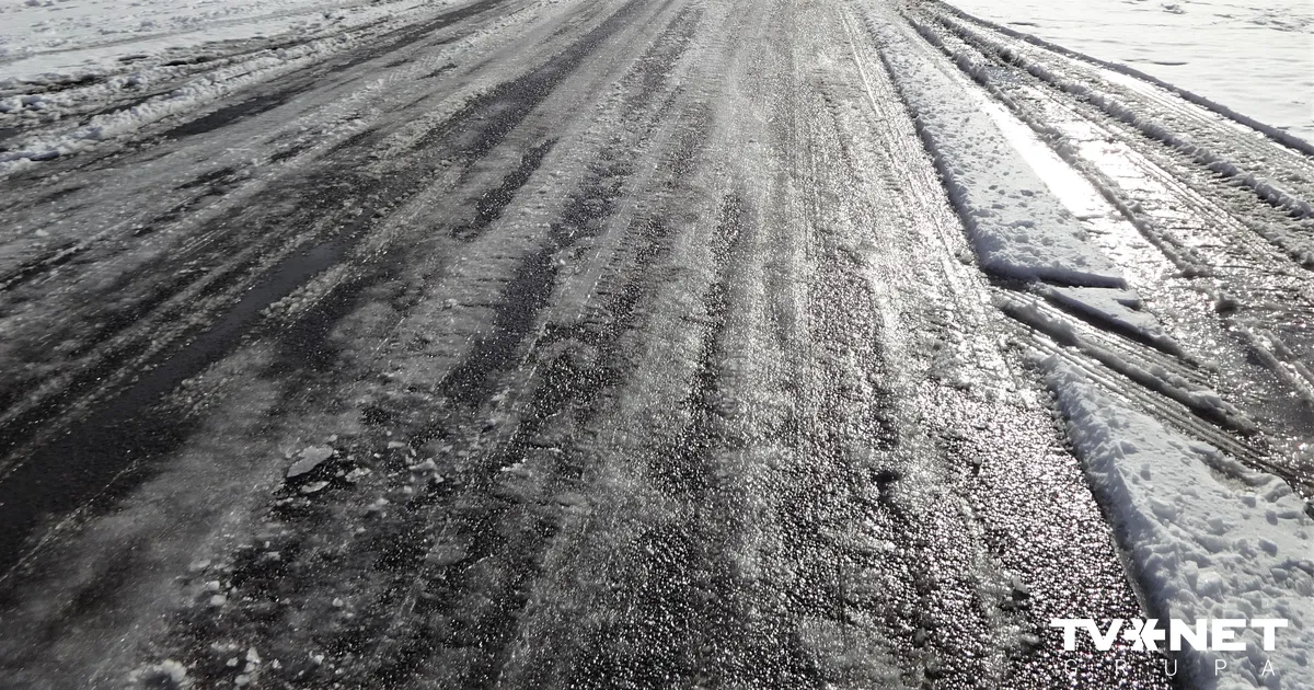 Šorīt Zemgalē un Latgalē autoceļi vietām apledo - TVNET