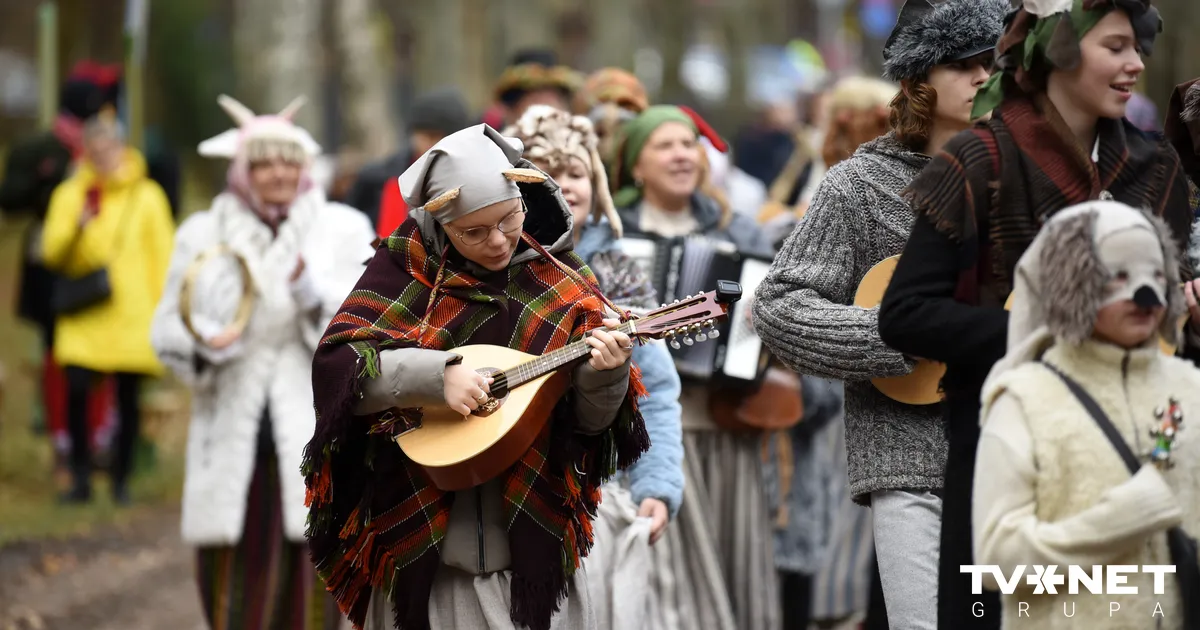 Brīvdabas muzejā notiek Mārtiņdienas svinības