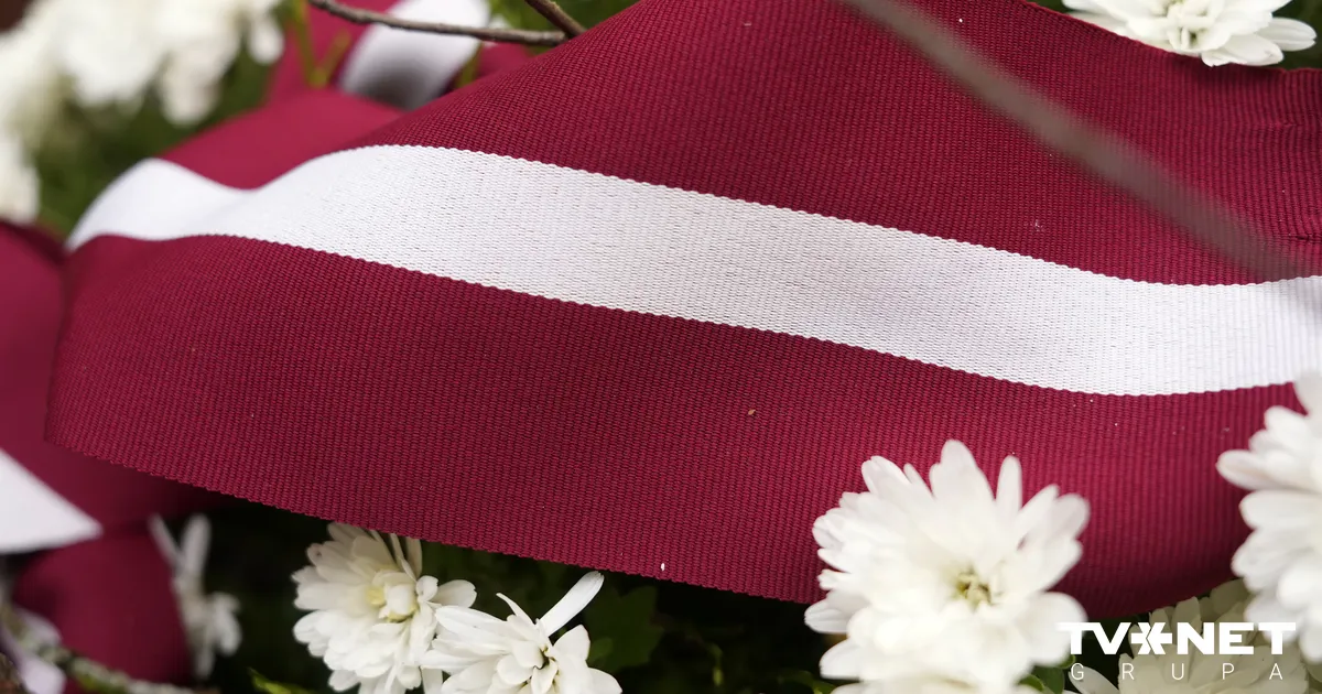 Cik daudz Latvijas iedzīvotāju valsts svētkus pavada ģimenes lokā?