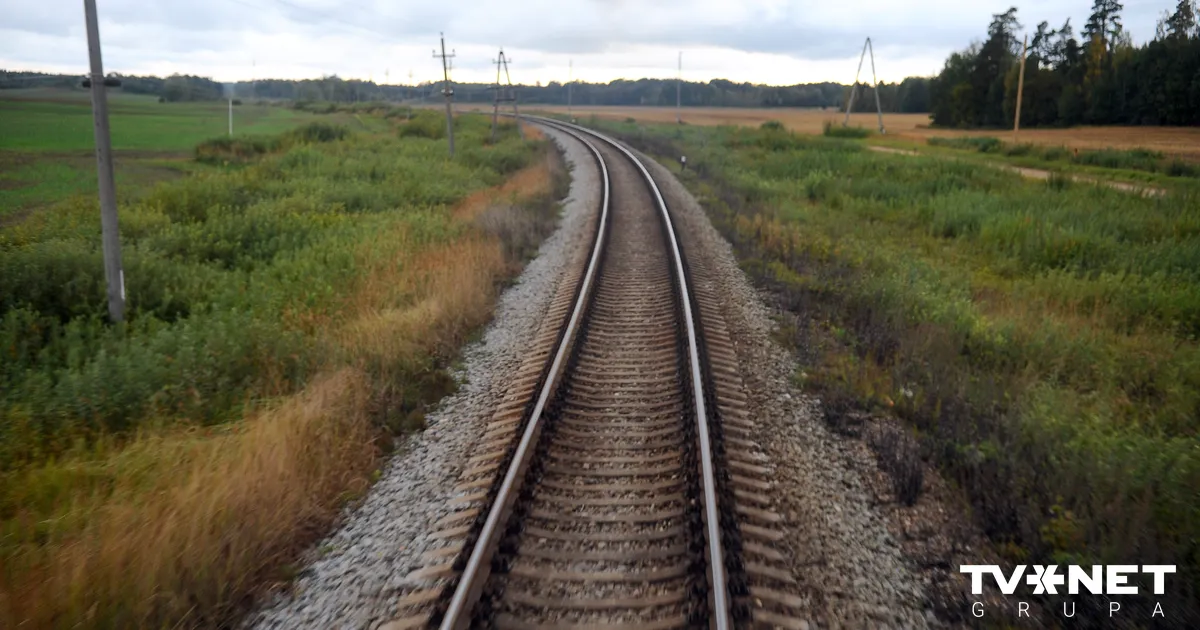 Bruņotie spēki nepārprotami liek saprast, ka sliežu ceļi Krievijas pierobežā jālikvidē