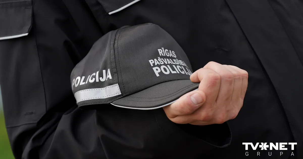 VIDEO ⟩ Rīgas centrā divi jaunieši piekāvuši ārvalstu pilsoni un pēc tam aplaupījuši