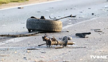 Autoavārijā Lietuvā gājis bojā Latvijas pilsonis, kurš, iespējams, pārvadājis migrantus