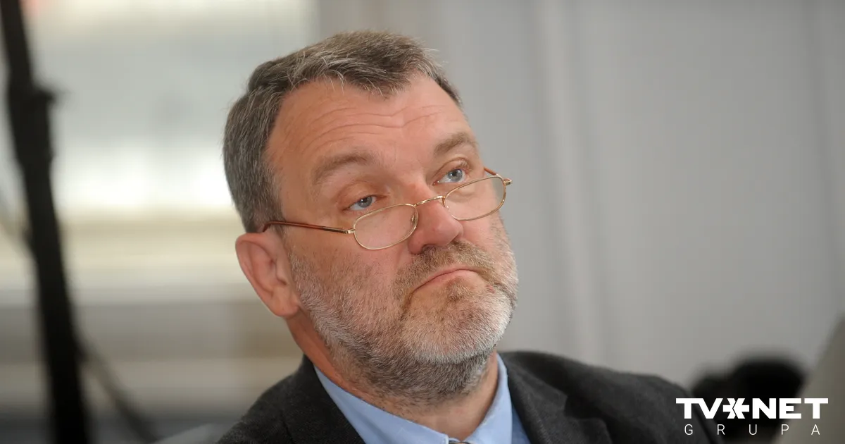 Pirms budžeta pieņemšanas valdība, visticamāk, nekritīs