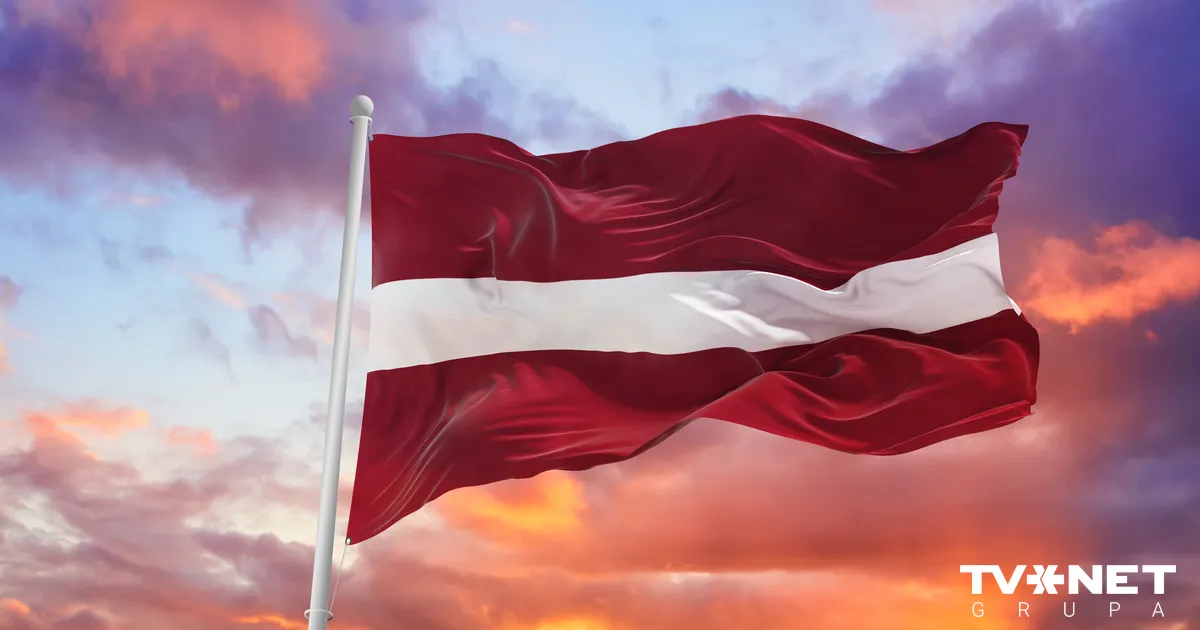 "Vella kalpi", "Padomju džinsi" un kino klasika: ko skatīties valsts svētkos?