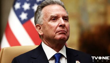 kā Trampa sūtnis dod instrukcijas Kremlim