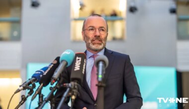 Konservatīvās Eiropas Tautas partijas līderis: Sīriešiem jāatgriežas Sīrijā