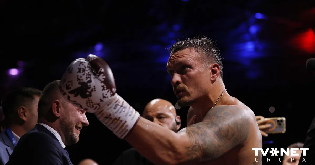 Usiks atkal bez cīņas zaudē savu absolūtā čempiona statusu