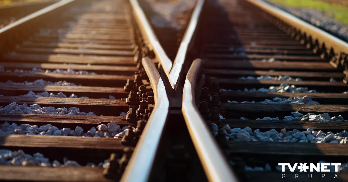Polija uzskata par sabotāžu dzelzceļa bojājumus līnijā Varšava-Ļubļina
