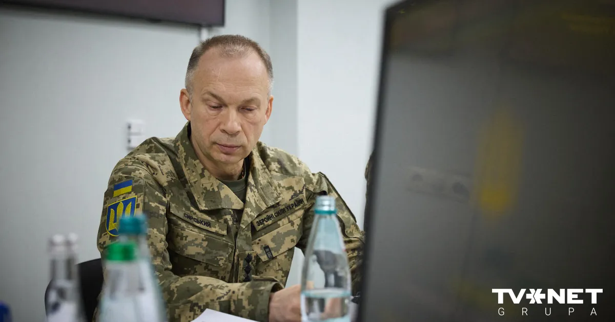 Sirskis skaidro, kā krievi uzzināja par apbalvošanas ceremonijas vietu, kurā gāja bojā ukraiņu militārpersonas