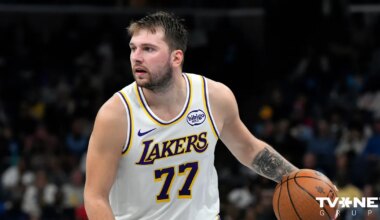 Dončičs trešo reizi trīs spēlēs gūst vismaz 40 punktus