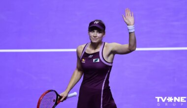 "WTA Finals" turnīrs sākas ar Švjontekas un Ribakinas uzvarām - TVNET Sports