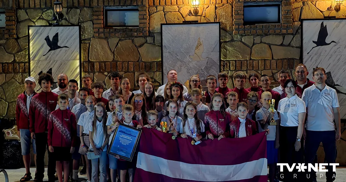 Latvijai deviņi pasaules jauniešu čempiona tituli 100 lauciņu dambretē