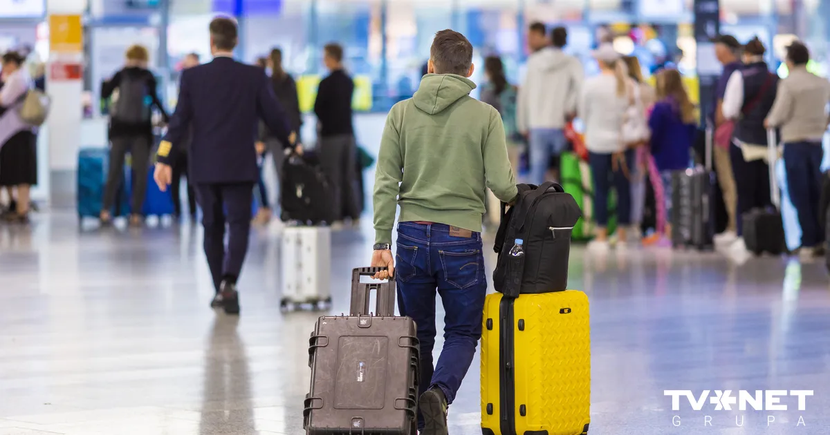 Drona dēļ uz stundu apturēti reisi Brēmenes lidostā