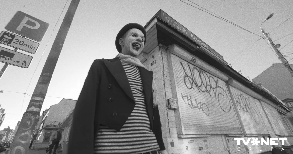 Grupa "R.A.P." pirms koncerttūres pārsteidz ar eksperimentālu singlu "Cirks"