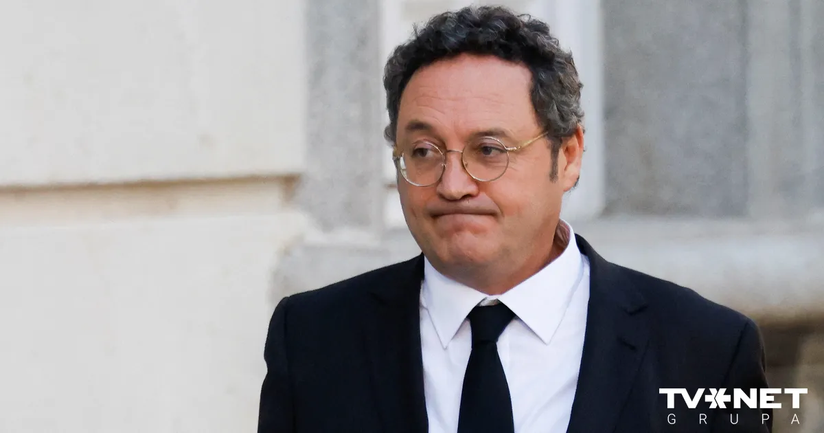 Spānijā par juridisku noslēpumu izpaušanu tiesā ģenerālprokuroru