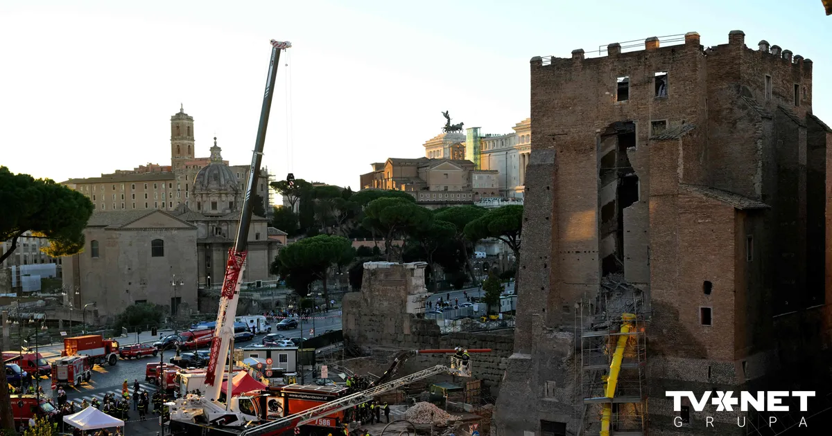 Romā daļēji sabrucis viduslaiku tornis