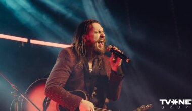 Miks Galvanovskis turpina albuma stāstu, izdodot singlu par attiecībām