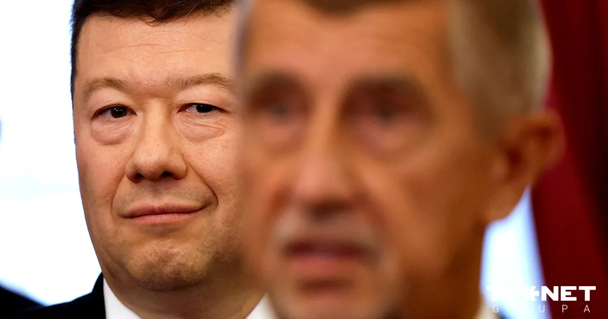 Par Čehijas parlamenta spīkeru kļuvis politiķis, kurš ukraiņus saucis par nacistiem