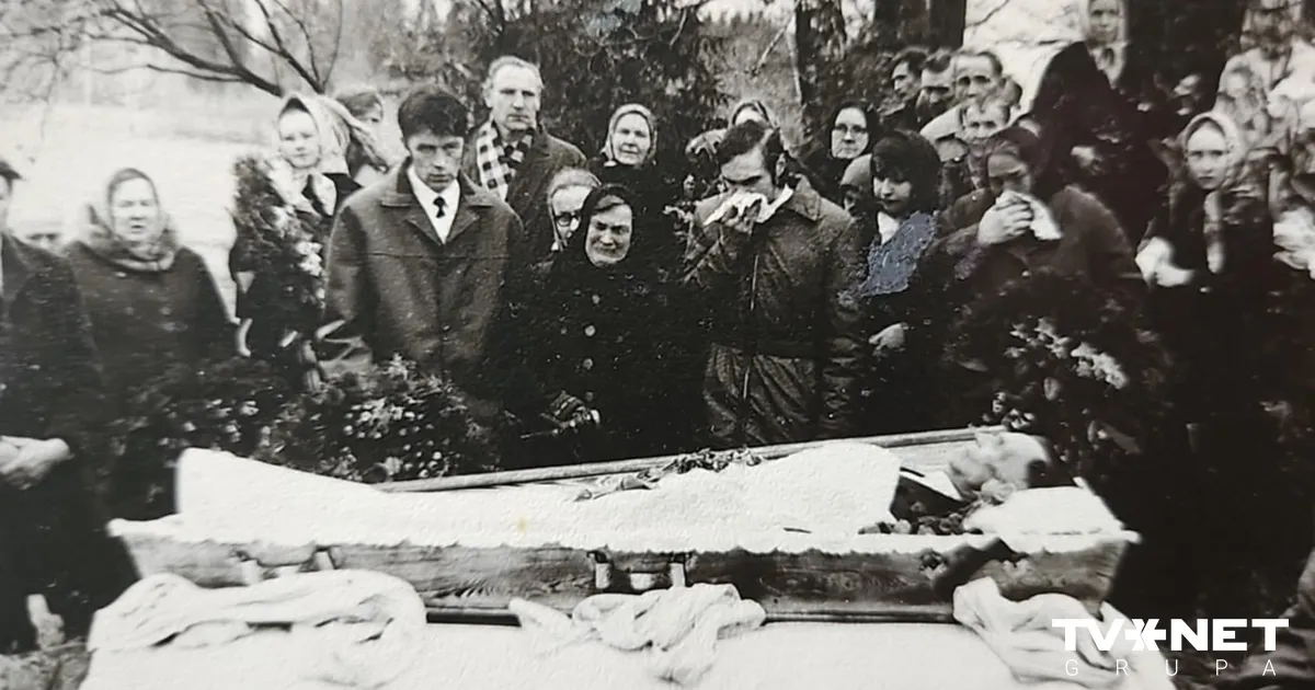 Bēres ir viens dīvains, neparasts pasākums