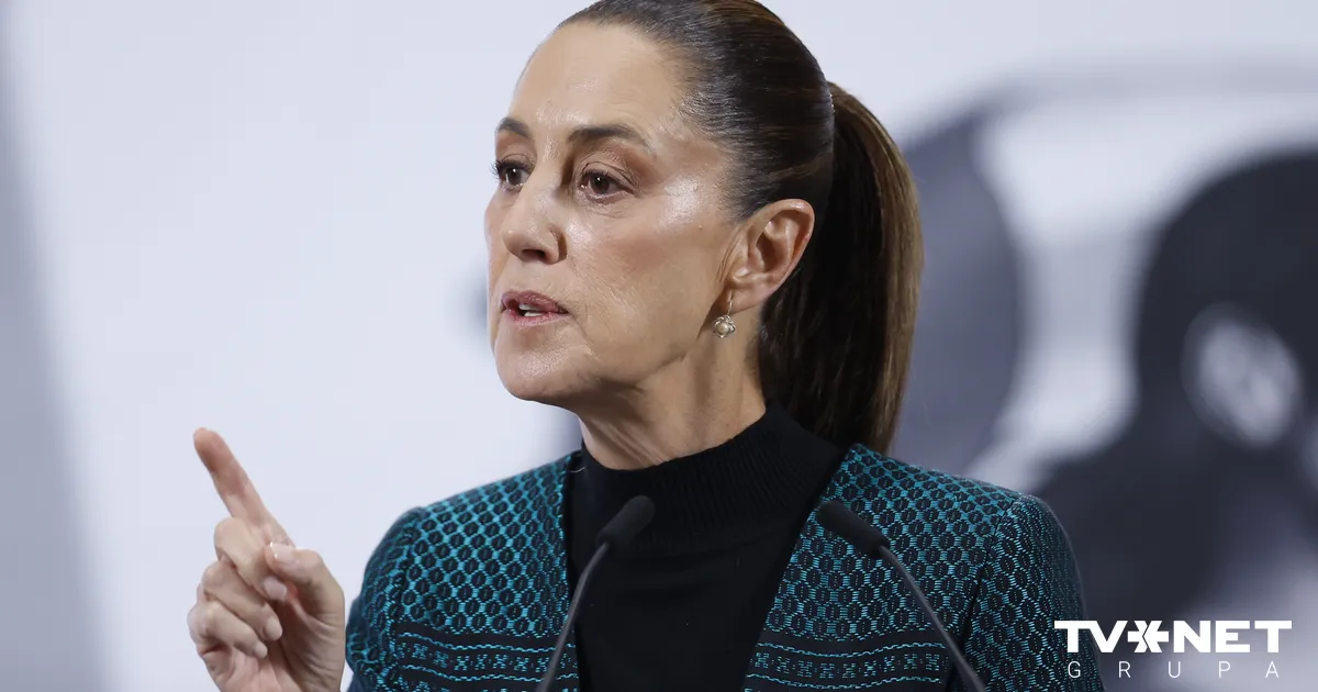 Meksikas prezidente izvirzīs apsūdzības pret vīrieti, kurš viņai uzmācās publiskā pasākumā