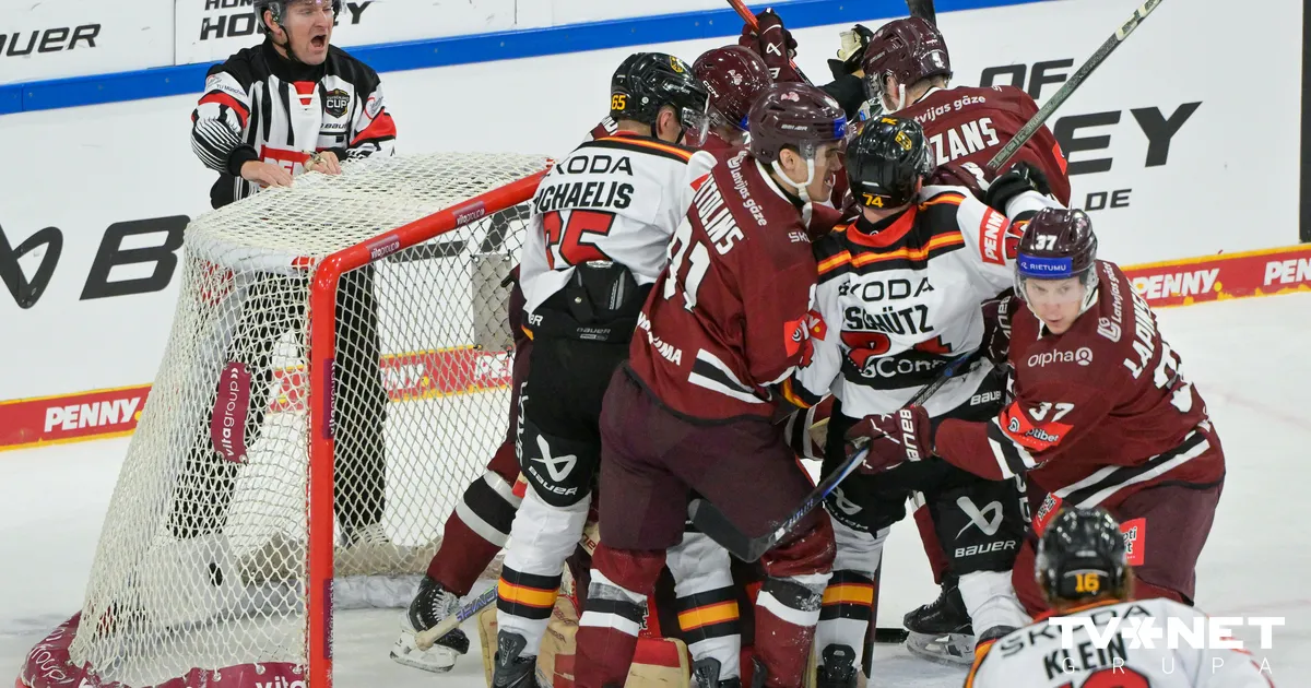 Latvijas hokeja izlase pārbaudes turnīru Vācijā sāk ar zaudējumu mājiniekiem