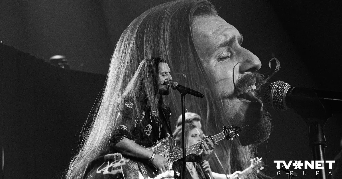 Miks Galvanovskis grandiozi noslēdz darba nedēļu ar veseliem trim notikumiem