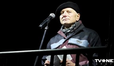 PILNS TEKSTS ⟩ Daiņa Īvāna runa Doma laukumā 6. novembrī