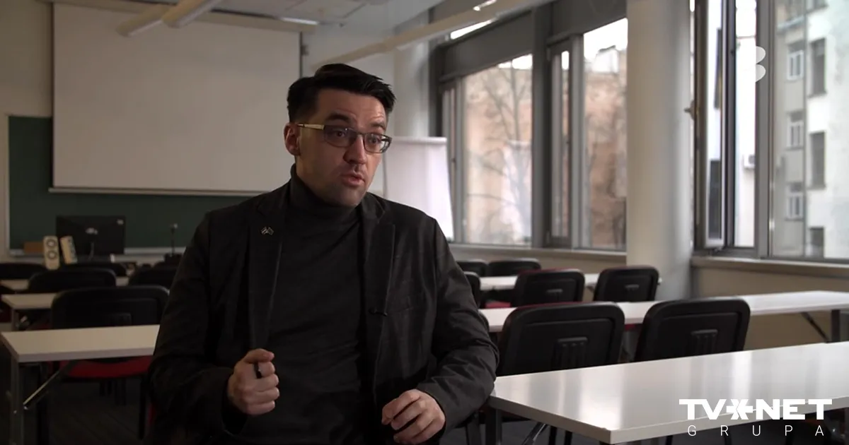 Atkārtojot Krievijai draudzīgus vēstījumus, vietējie politiķi pūš Kremļa stabulē