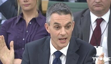 No amata atkāpjas BBC ģenerāldirektors pēc Trampa izteikumu rediģēšanu skandāla