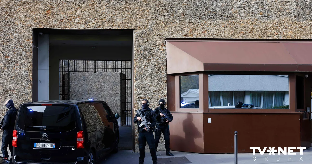 Sarkozī tiek atbrīvots no cietuma