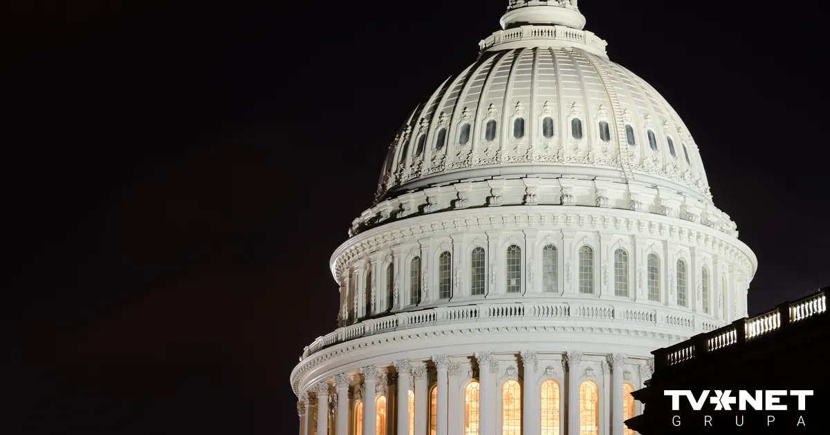 ASV Senāts pieņem likumprojektu par valdības darba atsākšanu