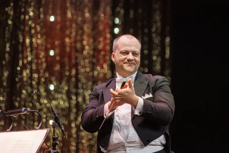 Diriģents Atvars Lakstīgala.