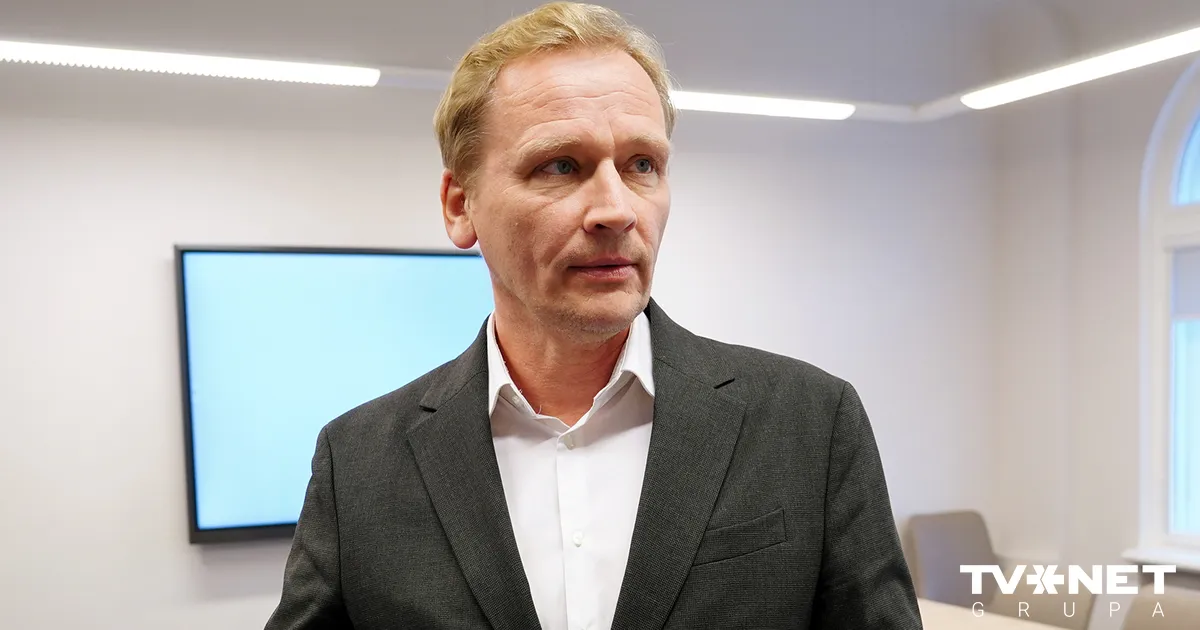 Siksnis noraida Klapkalnes pārmetumus un aizstāv savu darbu SEPLP vadībā